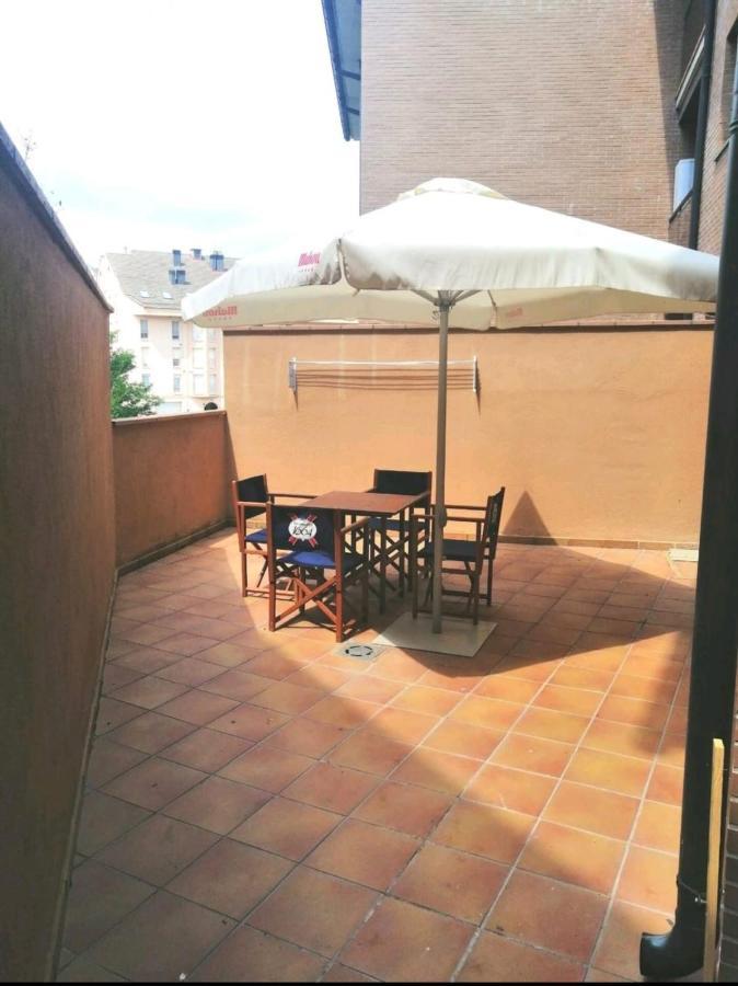 Apartamento La Montanesa En Ainsa, Bonito Apartamento Con Grande Terraza Exterior photo
